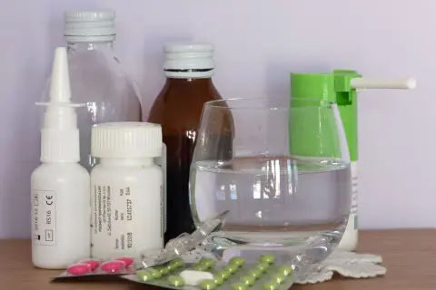 Co na przeziębienie karmiąc piersią? Bezpieczne metody i porady dla mam