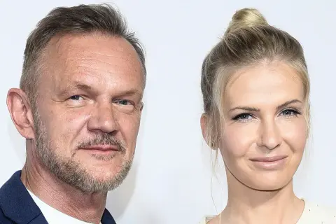 Ile lat ma żona Cezarego Pazury? Ciekawostki o Edycie Pazurze i ich związku