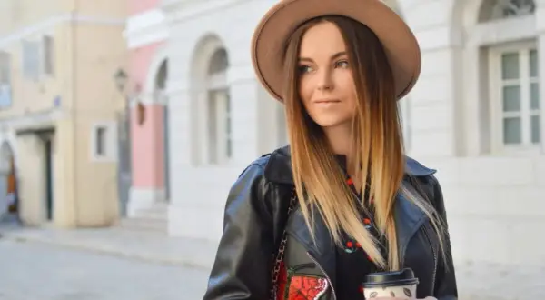 Jak nosić kapelusz damski w każdej sytuacji i wyglądać stylowo