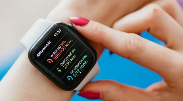 Najlepsze smartwatch'e damskie – funkcje, które warto znać przed zakupem