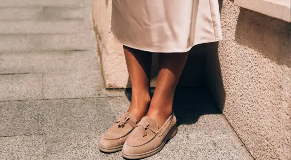 Mokasyny damskie są modne – odkryj najnowsze trendy i stylizacje