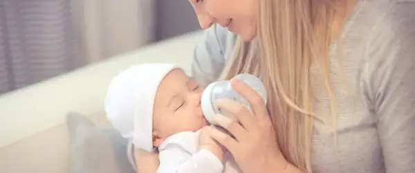 Jak wprowadzić mleko modyfikowane przy karmieniu piersią bez stresu